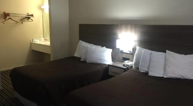 Четырёхместный номер Standard Beachview Inn