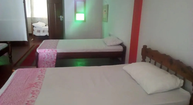 Кровать в общем номере (женский номер) CDH Backpackers