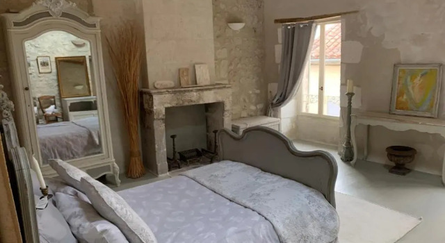 5 Rue Moignard, Забронировать Отель Обтер-сюр-Дронн Charente, рядом с Монолитная церковь Сен-Жан