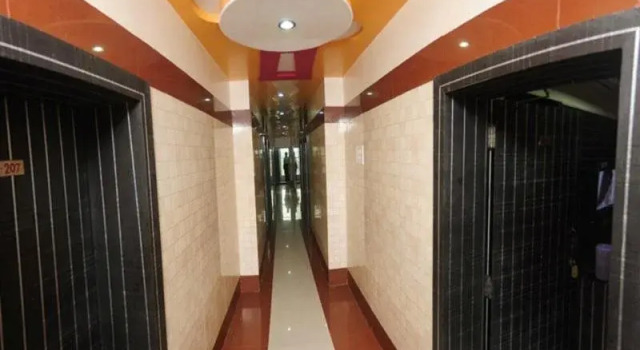 Hotel Rajkamal, Забронировать Отель СПА-отели Ширди, рядом с Храм Шри-Адинат-Шетамбер-Джайн, SPA-услуги