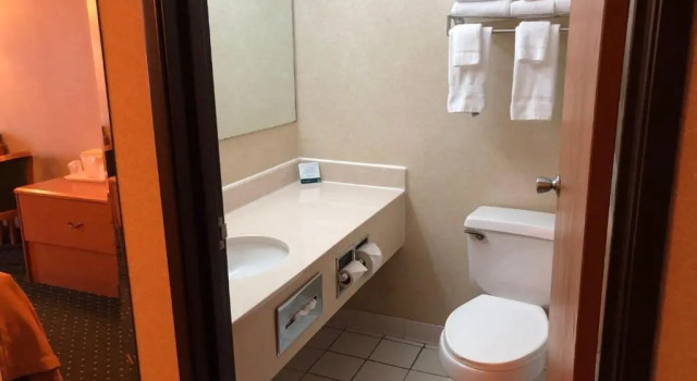 Двухместный номер Business Quality Inn Columbia Mall