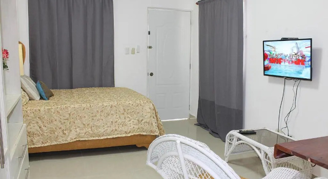 Апартаменты c 1 комнатой с балконом и с видом на город Fully Equipped 1br Studio dt 2mins To The Beach