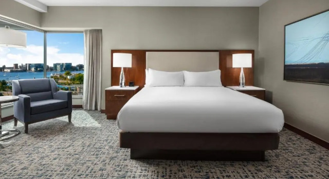 Двухместный номер Угловой Hilton Boston Logan Airport