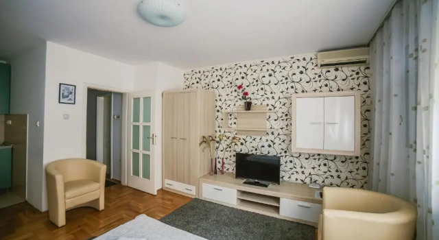Apartment Stela