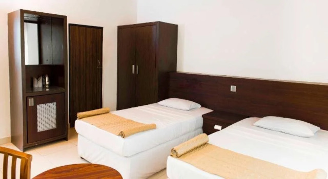 Hotel Sunshine, Забронировать Отель Отели Западной провинции с парковкой, Парковка
