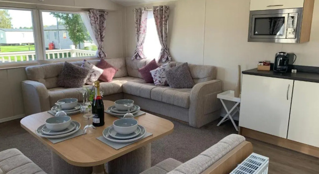 Modern, Spacious 2 bedroom caravan - Thorpe Park Haven, Cleethorpes, Boek Hotel Hotels in Merseyside met zwembad, Zwembad
