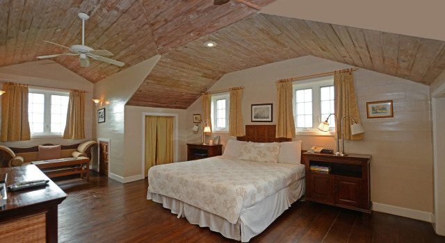 A Stone's Throw Away Bed and Breakfast, Varaa Hotelli Nassau New Providence