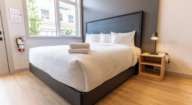 Люкс Basecamp Suites Revelstoke