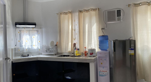 Peaceful Staycation Studio, Забронировать Отель Манила 