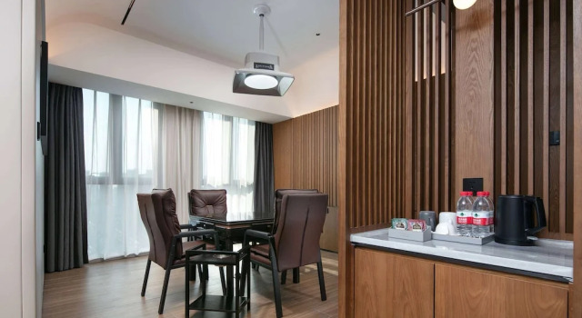 Люкс Отель Ramada by Wyndham Changsha West
