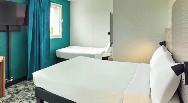 Трёхместный номер Standard B&B HOTEL Versailles Le Chesnay