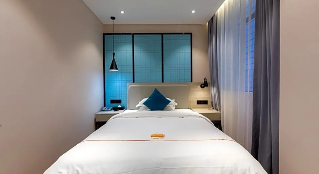 Номер Classic Warm Yes Hotel