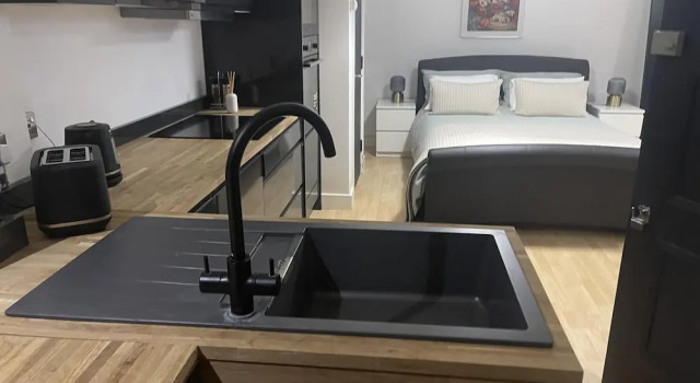 Immaculate 2-bed Apartment in London, Boek Appartement Hotels in Londen met parkeren, in de buurt van Execution Dock, Parkeren