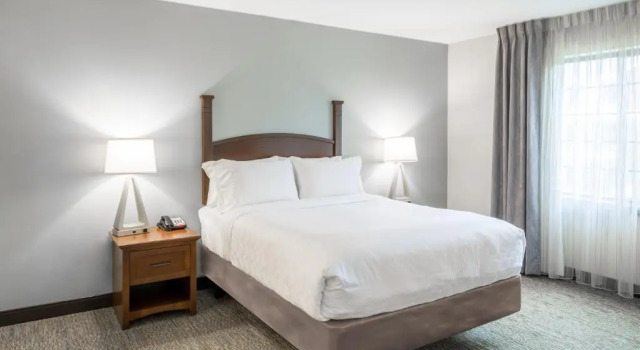 Люкс c 1 комнатой Staybridge Suites - Kansas City-Independence by IHG