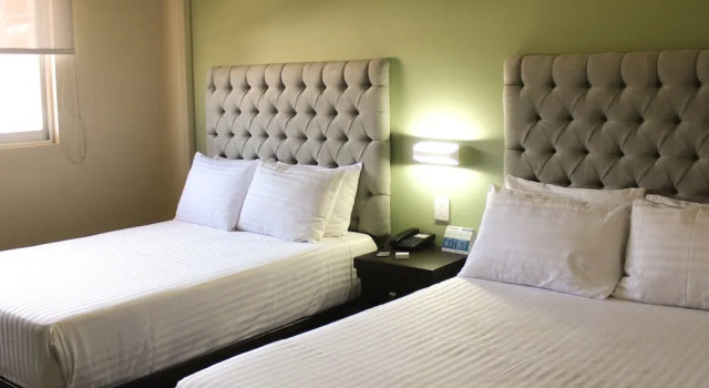 Четырёхместный семейный номер Standard Hotel Mirage
