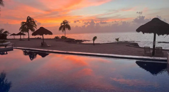 Коттедж Cozumel Beach House Jasianna Jaxen Luxury Beachfront Villa MILLION DOLLAR Ocean Front Vacation Property