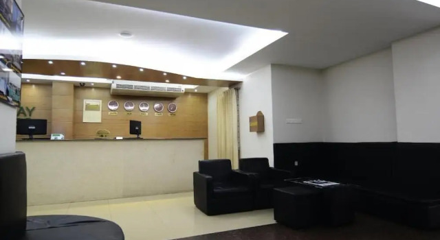 Hotel Holiday Xpress