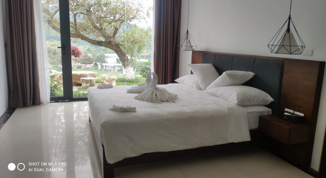 Вилла с 3 комнатами с видом на озеро Ivory Villas & Resort - Villa view hồ Lake View
