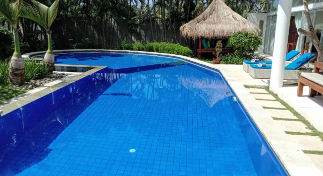 Вилла с 2 комнатами Villa Senang Senggigi