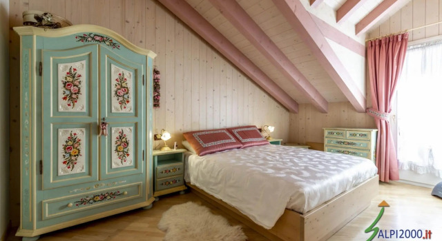 RADETZKY -  typical apartment. (022113-AT-667315)-604  RADETZKY