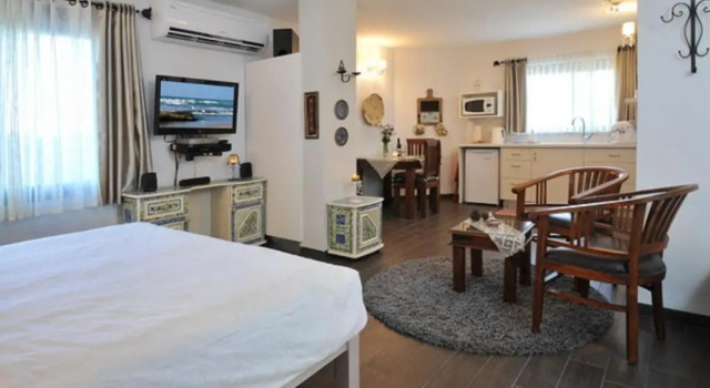 Люкс Deluxe Mikis B&B Rosh Pinna