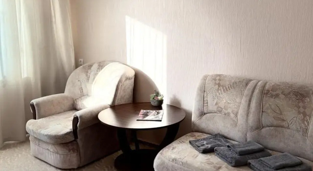 Like A Standard Studio Apartment At Home, Buchen Sie Ferienwohnung Hotels in Oblast Magadan mit Parkplatz, Parkplätze