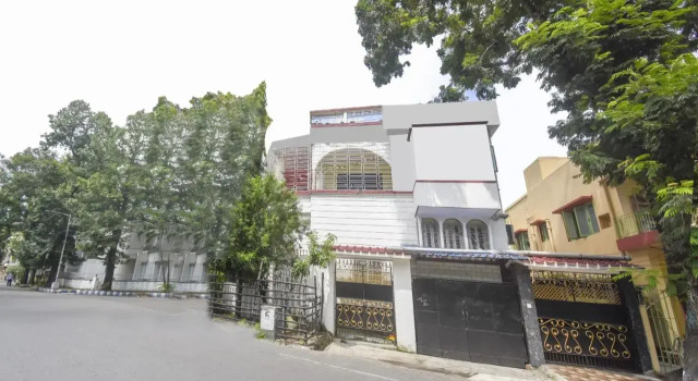 OYO Flagship 70285 Metro Inn, Prenota Hotel Calcutta 