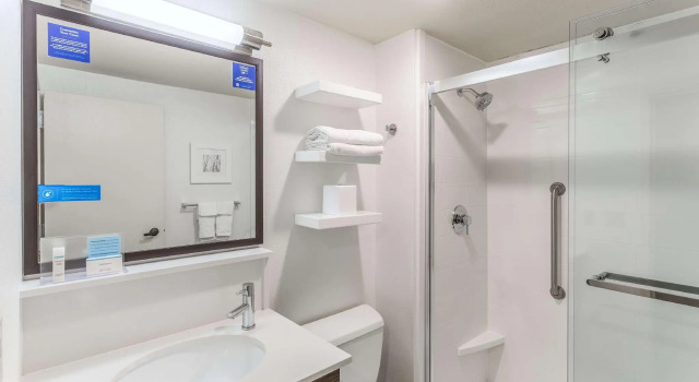 Двухместный номер Standard Hampton Inn Eau Claire