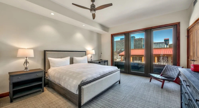 Номер Standard Luxury Three Bedroom Residence Steps From Heavenly Village Condo