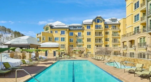 Номер Standard Vail Ritz Carlton 2 Bed