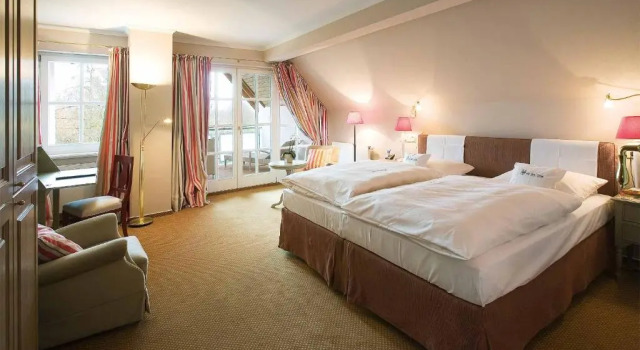 Полулюкс Deluxe Romantik Hotel Hof zur Linde