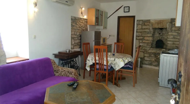 House With 2 Bedrooms in Krnica, With Enclosed Garden and Wifi - 2 km, Reserva ahora Casa o chalet Cabañas en Krnica, Cabaña