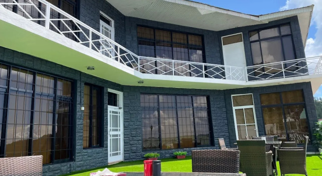 Sierra Sky Luxury Villas