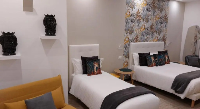 Люкс Deluxe LUSSUOSAMENTE Luxury B&B