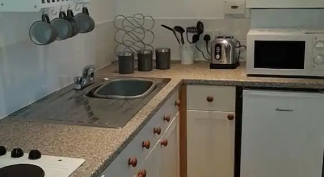 Апартаменты c 1 комнатой F6 Bath Road Apartment