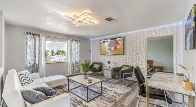 Vegas Lounge Near Strip w Pool Arcade Billiards, Prenota Casa vacanze Ville a Paradise., Villa