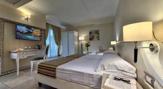 Двухместный номер Comfort с частичным видом Hotel Excelsior Le Terrazze