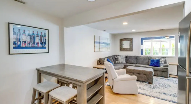 Cape May Quad w/ Grill - 7 Blocks to Beach!, Забронировать Апартаменты/квартира Кейп-Мей Нью-Джерси