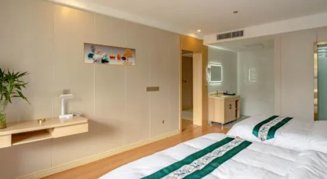 Люкс Mercure Hotel Burqin