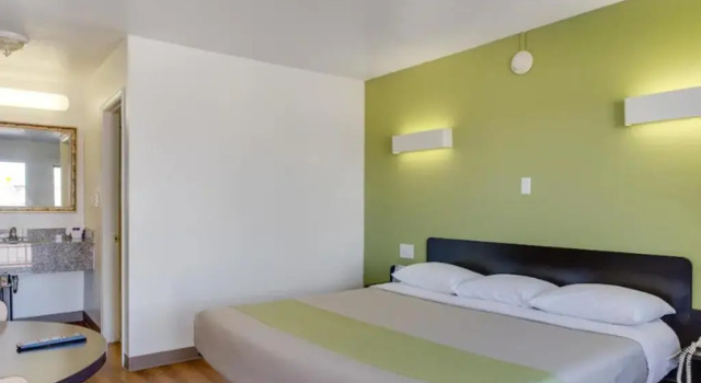 Номер Standard Motel 6-El Paso, TX - West