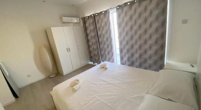 1-bedroom duplex 100m by the sea, Rezervovat Hotel Agios Tychonas Lemesos