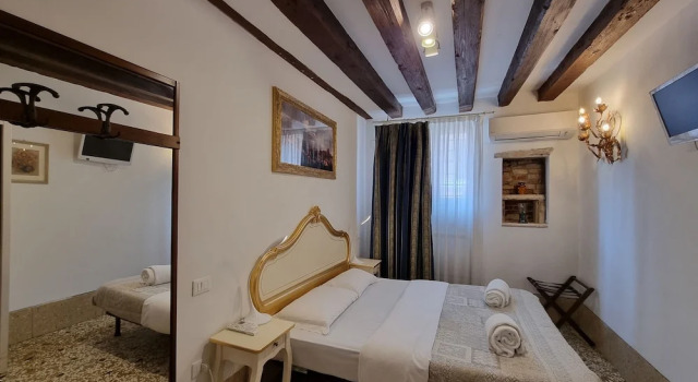 Апартаменты Gesuiti Cozy and Central Apartment by Ca-sa Check