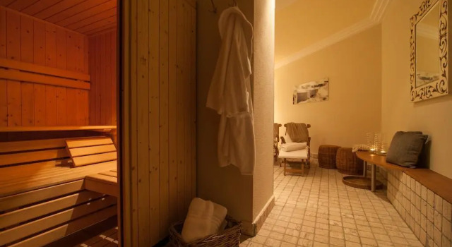 Boutiquehotel Minigolf, Забронировать Отель Тироло Texel Group National Park