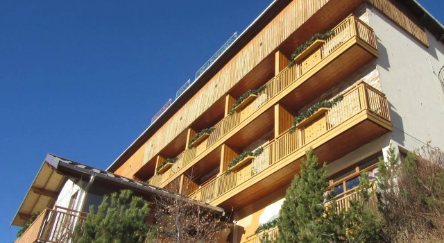 Hotels Les Catrems & Le Montagnou, Забронировать Отель Орсьер Ecrins National Park, рядом с Горнолыжный подъемник Солей