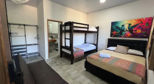 Camera quadrupla familiare Standard 1 camera da letto Coffee House Minca