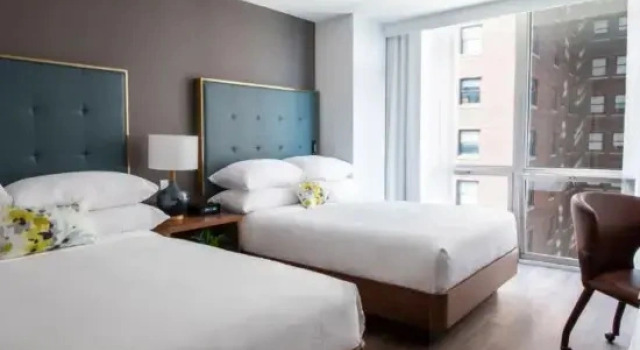 Номер Deluxe с частичным видом Le Meridien Essex Chicago