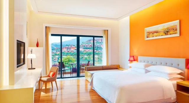 Двухместный номер Standard с видом на озеро Four Points by Sheraton Heyuan Resort