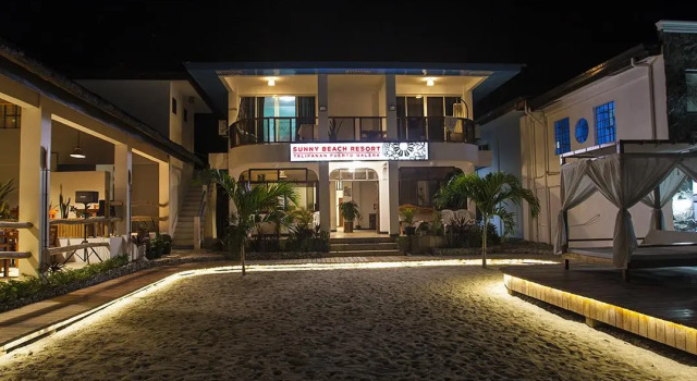 Sunny Beach Resort, Prenota Resort Hotel a Mindoro con piscina, Piscina