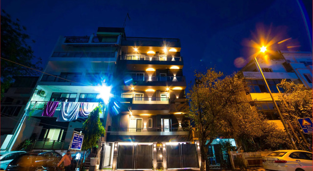 FabHotel Exotica, Забронировать Отель Отели Нью-Дели с завтраком, Завтраки