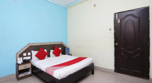 OYO 3066 D2 Holiday Inn, Book Hotel Hotels in Puri with Parking, Parking
